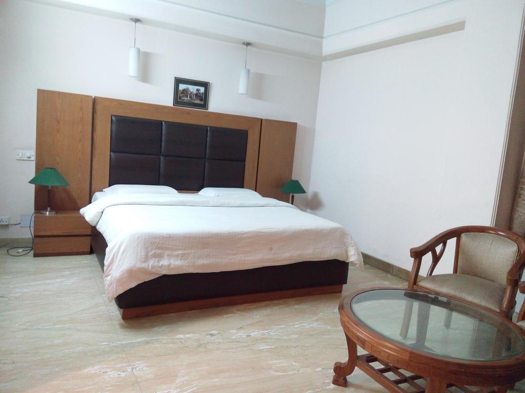 Hotel Queens Residency Gurgaon Camera foto