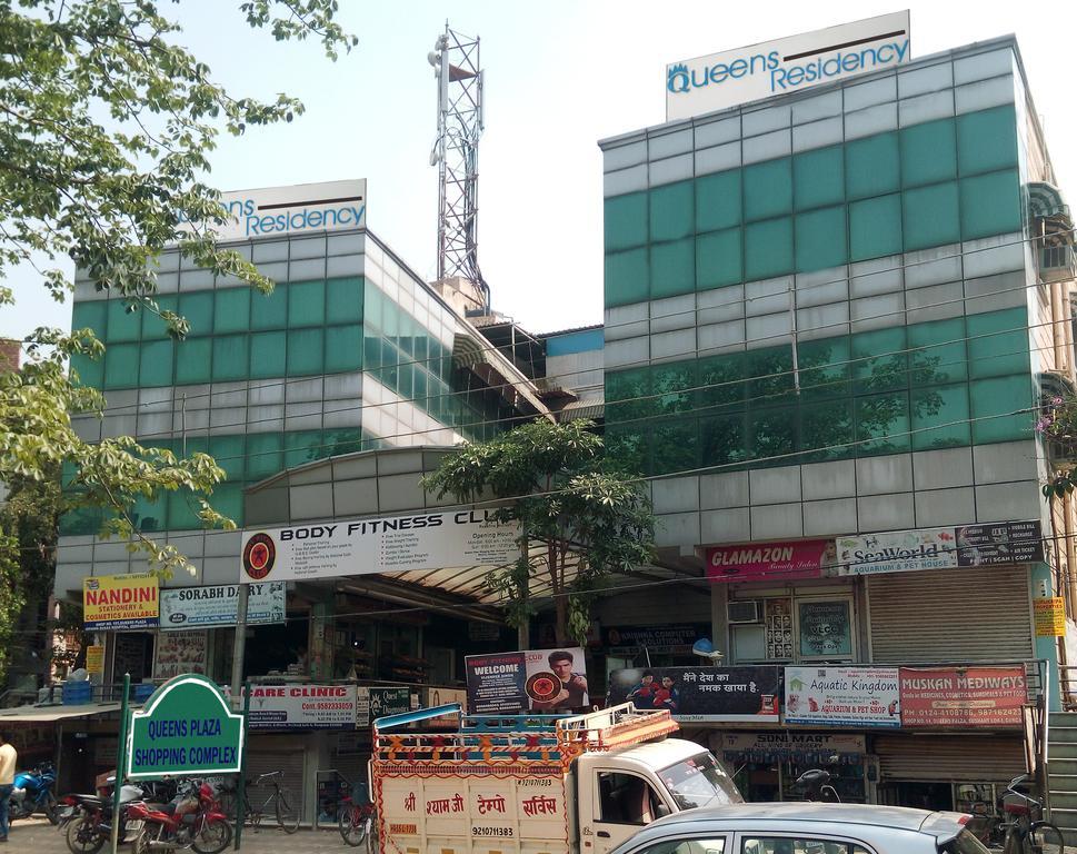 Hotel Queens Residency Gurgaon Esterno foto