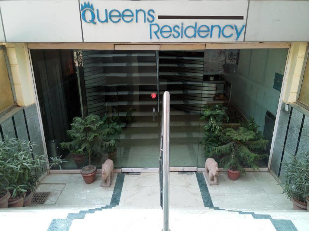 Hotel Queens Residency Gurgaon Esterno foto